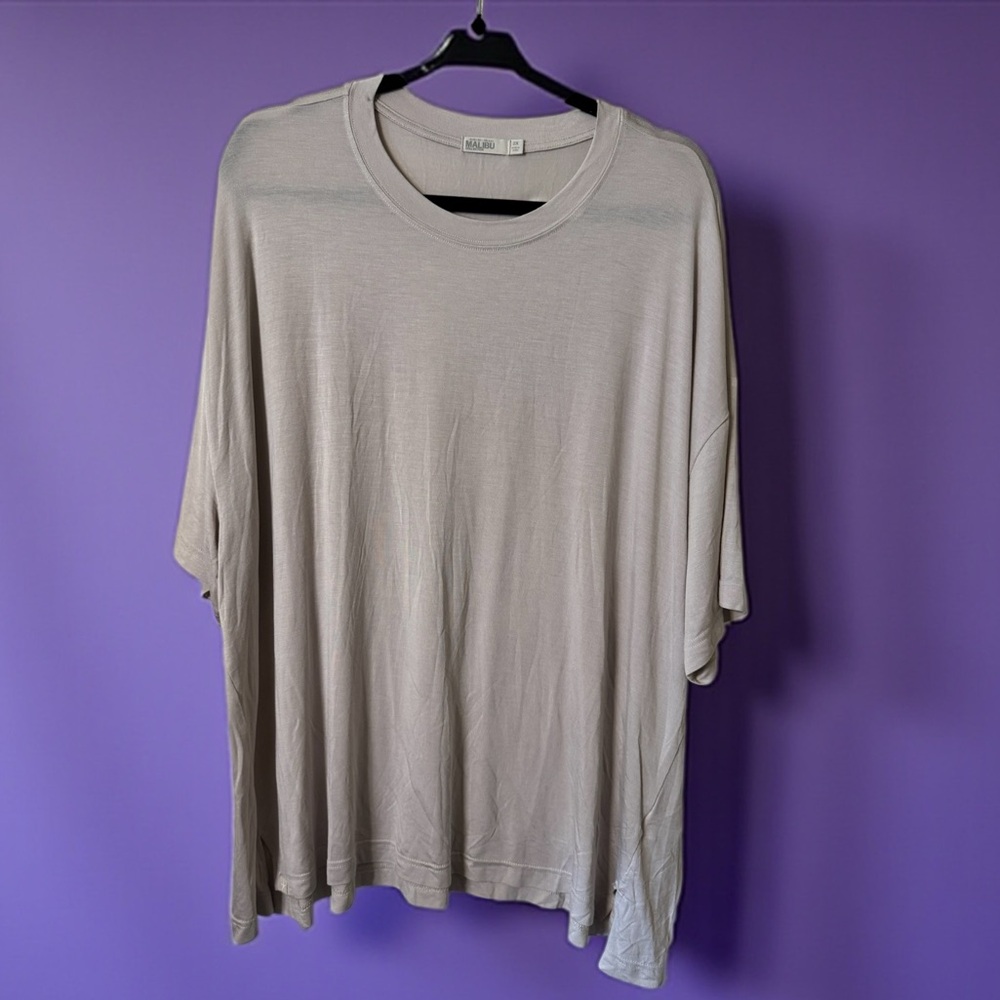 Barefoot Dreams Malibu Collection Jersey Hi-Low Tee NWOT 2X Color is Moonbeam